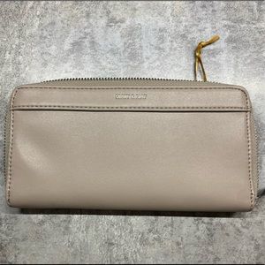 Matt + Nat zipper wallet
